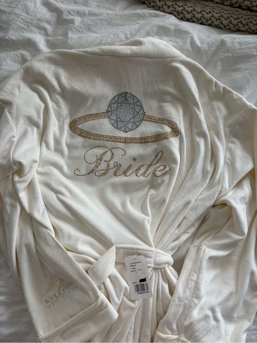 Bellagio Bride Robe - Picture 3 of 7
